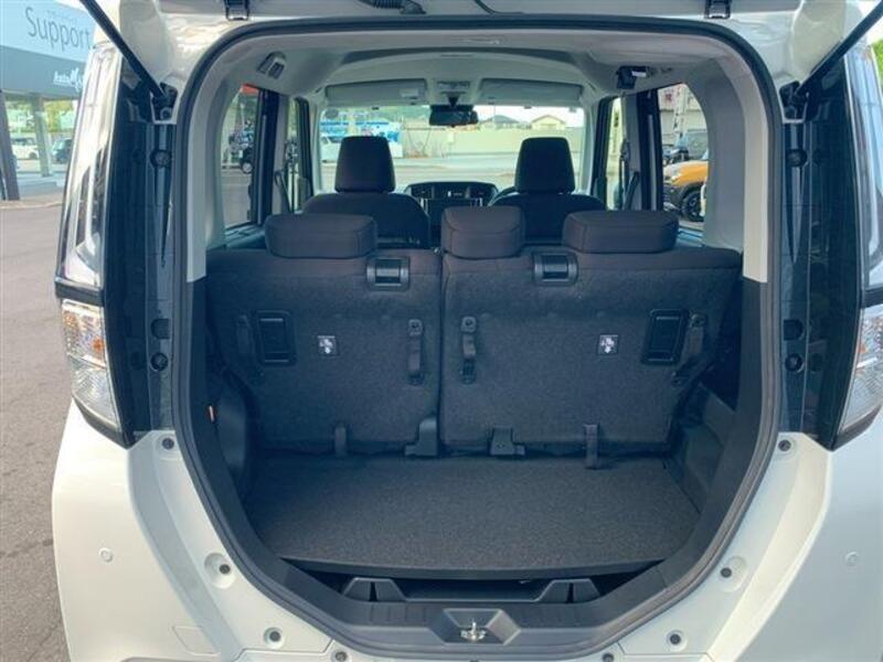 ROOMY
