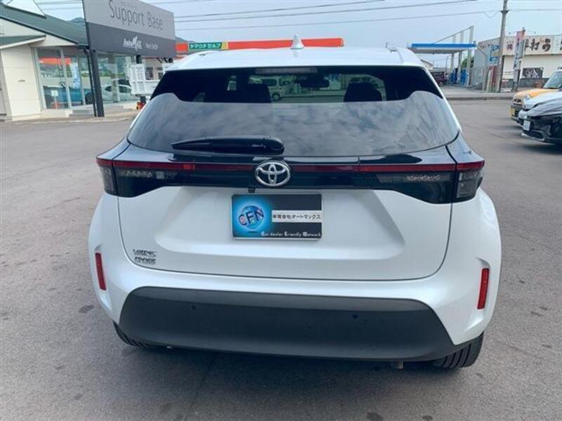 YARIS CROSS