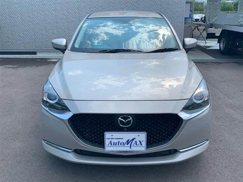 MAZDA2