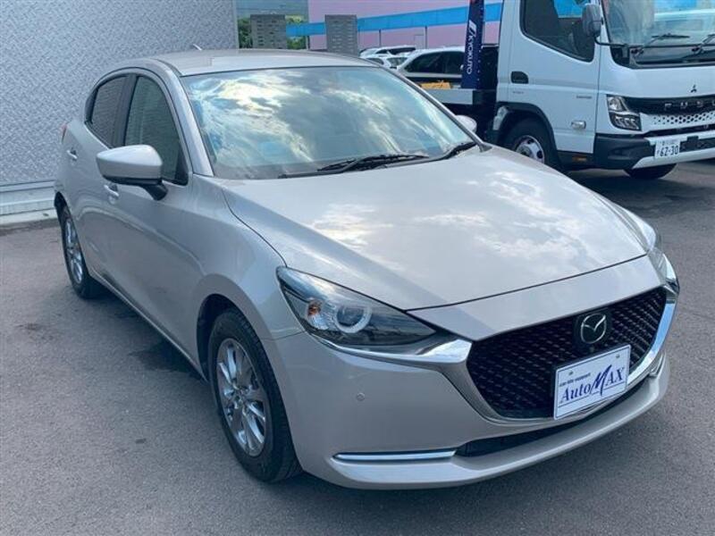 MAZDA2