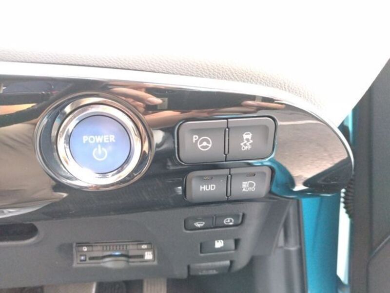 PRIUS PHV