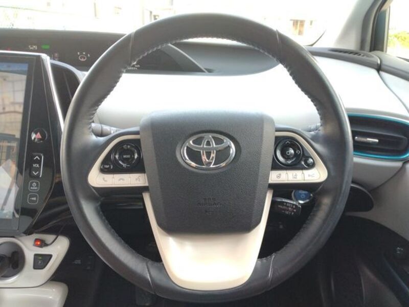 PRIUS PHV