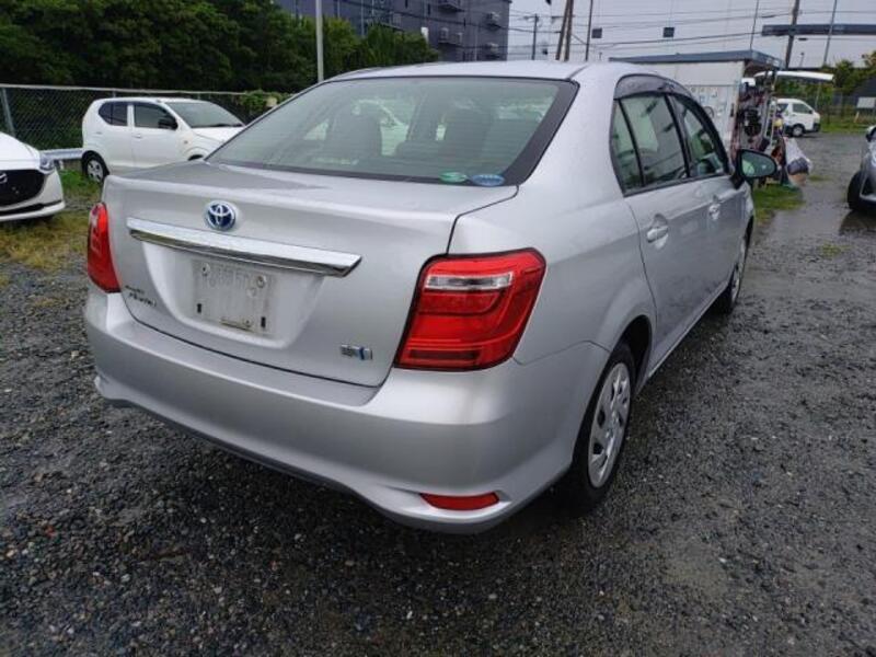 COROLLA AXIO