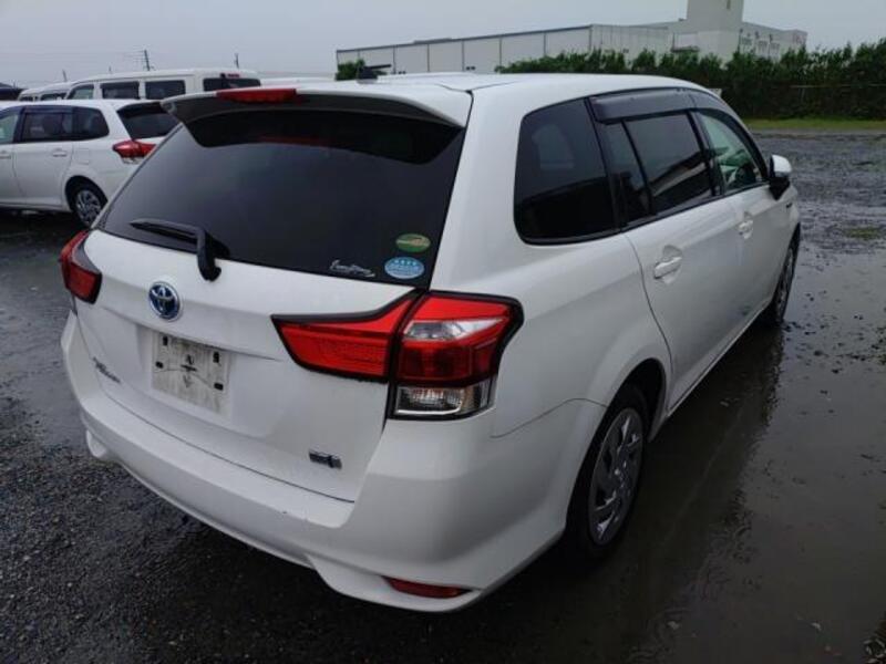 COROLLA FIELDER