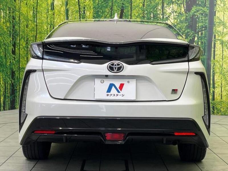 PRIUS PHV