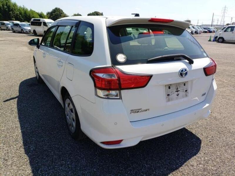 COROLLA FIELDER