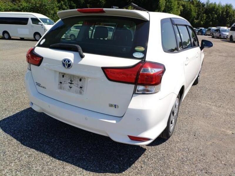 COROLLA FIELDER