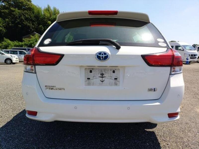 COROLLA FIELDER