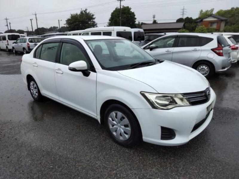 COROLLA AXIO