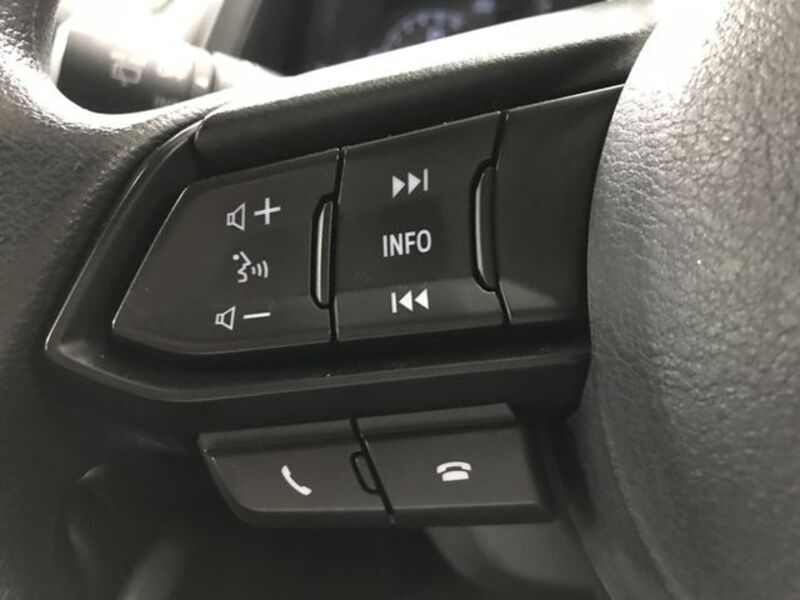 MAZDA2