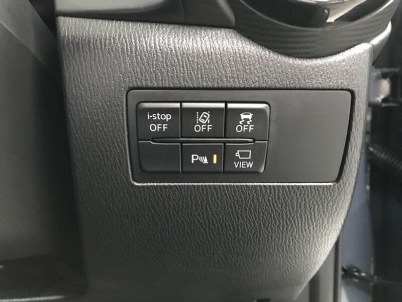 MAZDA2