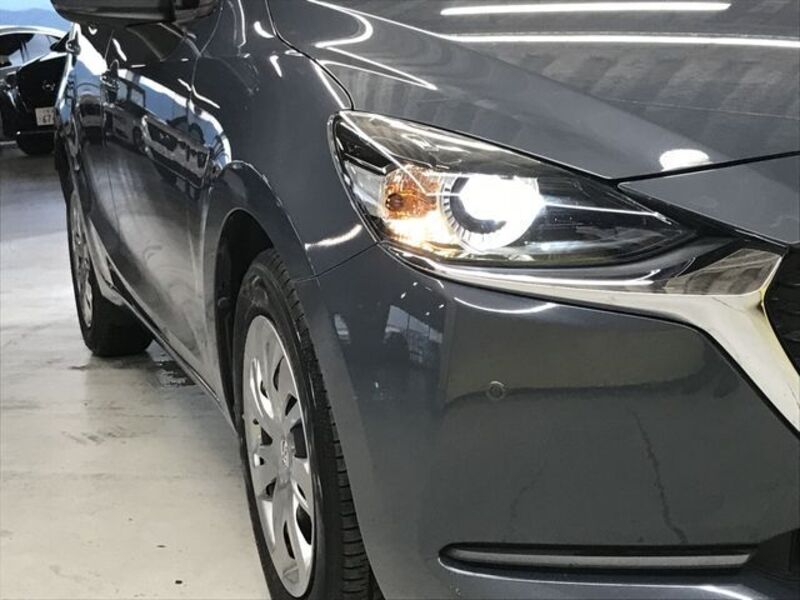 MAZDA2