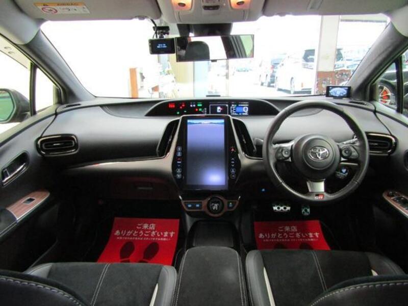 PRIUS PHV