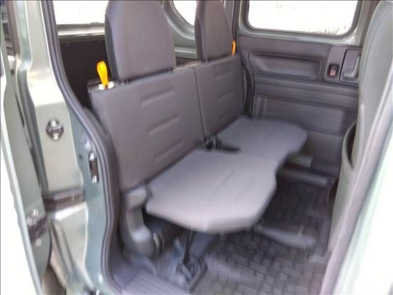 N-VAN