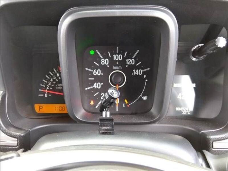 N-VAN
