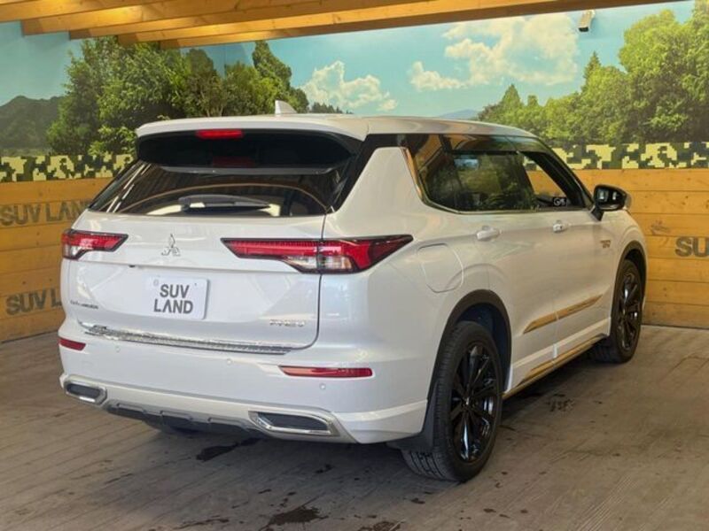 OUTLANDER PHEV