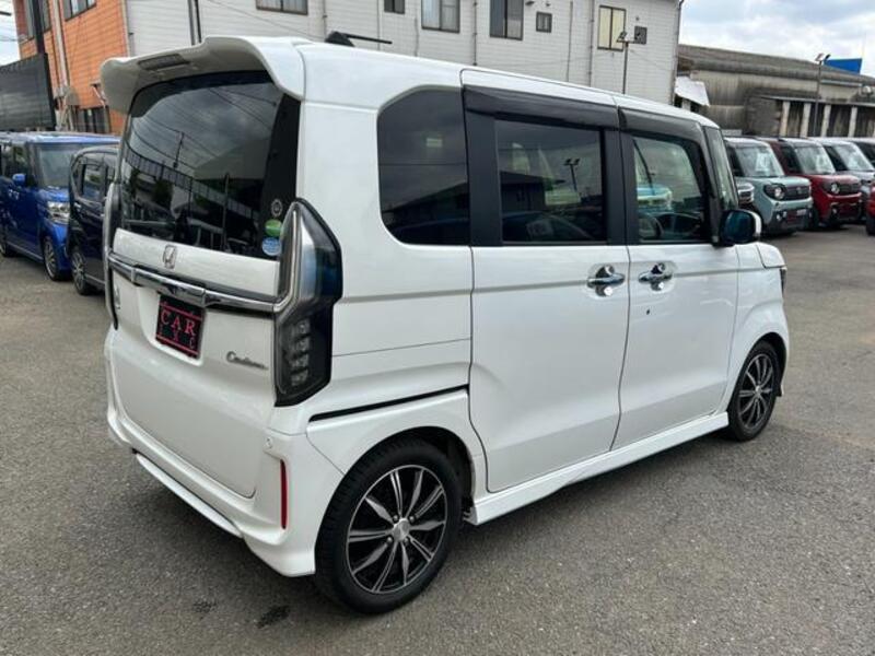 N BOX CUSTOM