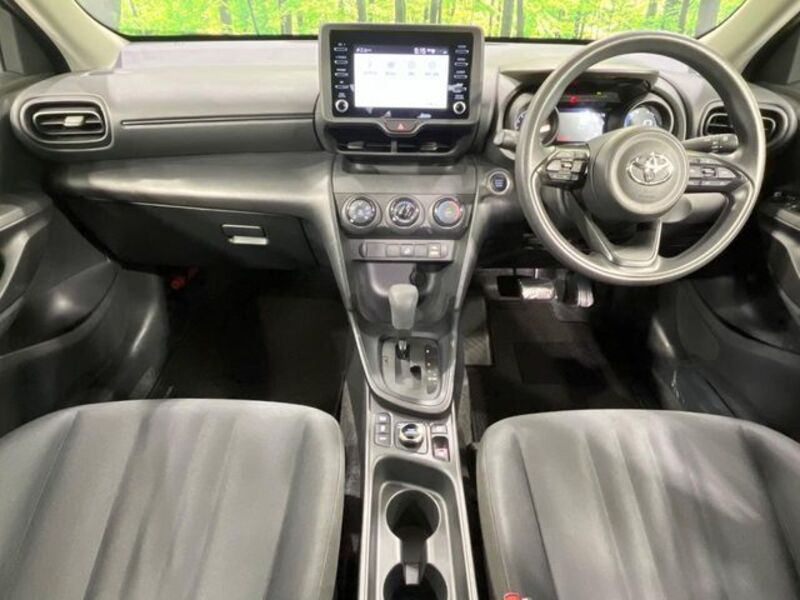YARIS CROSS