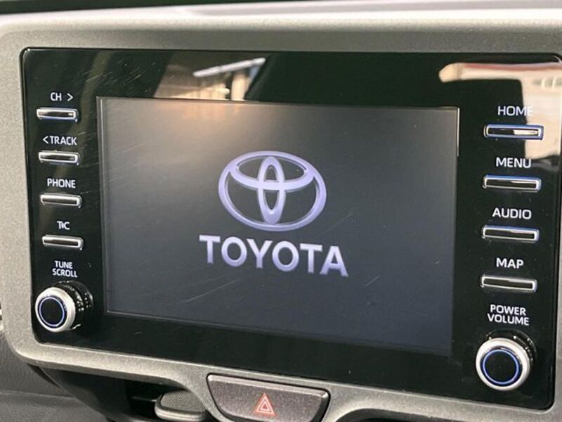 YARIS CROSS