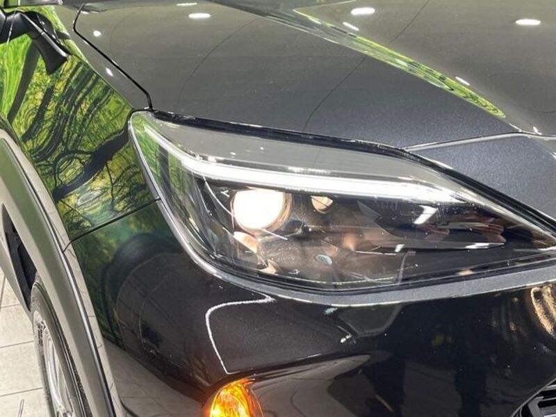 YARIS CROSS
