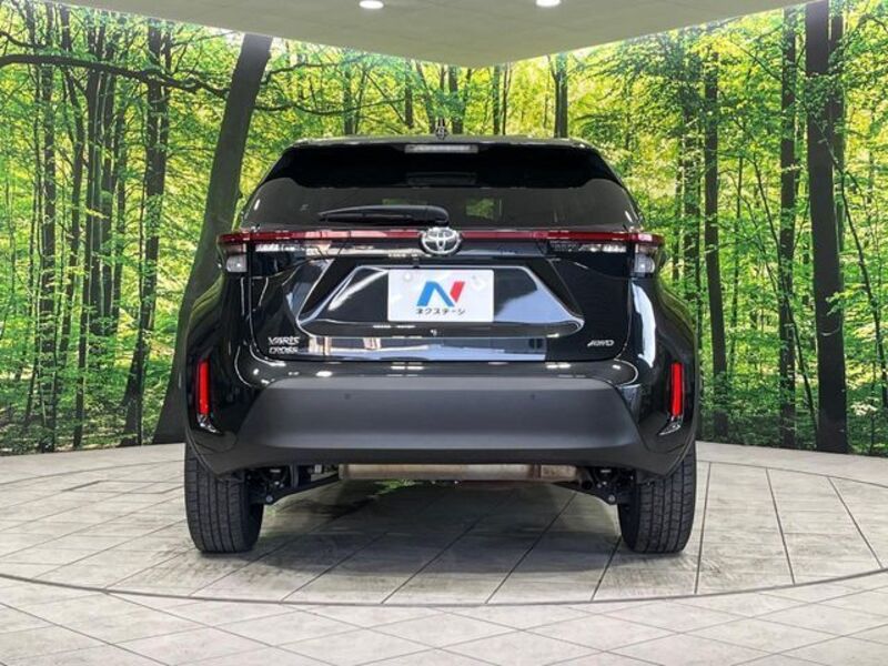 YARIS CROSS