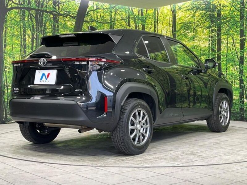 YARIS CROSS