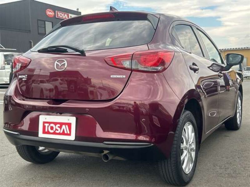 MAZDA2