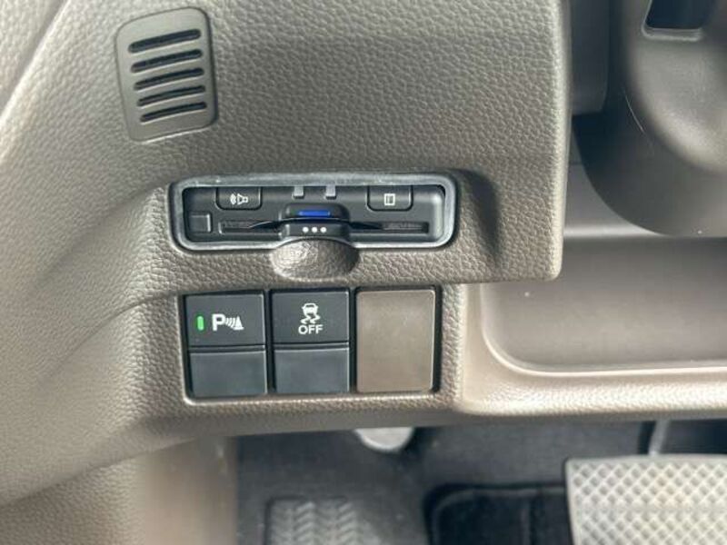 N BOX