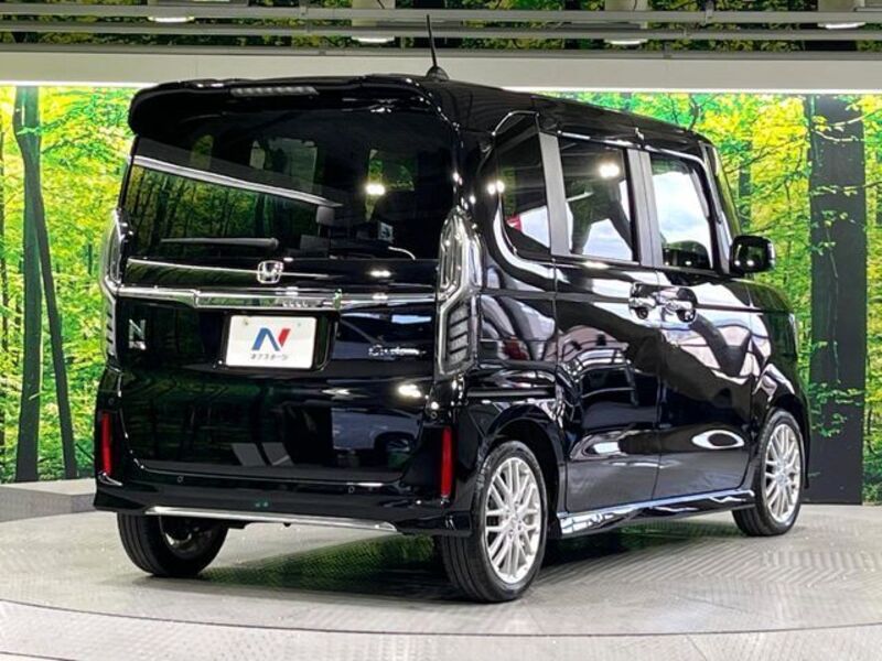 N BOX CUSTOM