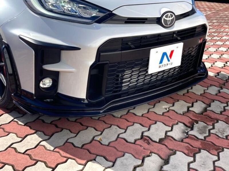 GR YARIS