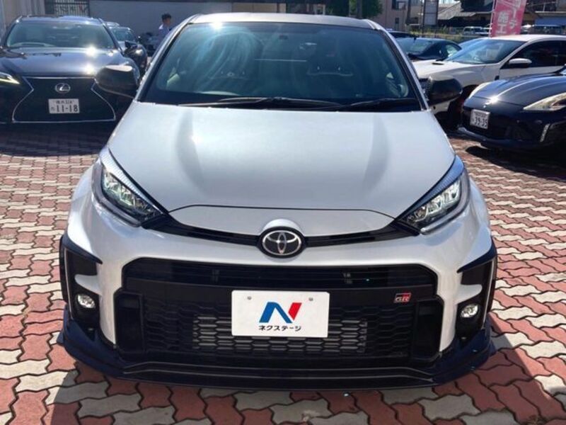 GR YARIS