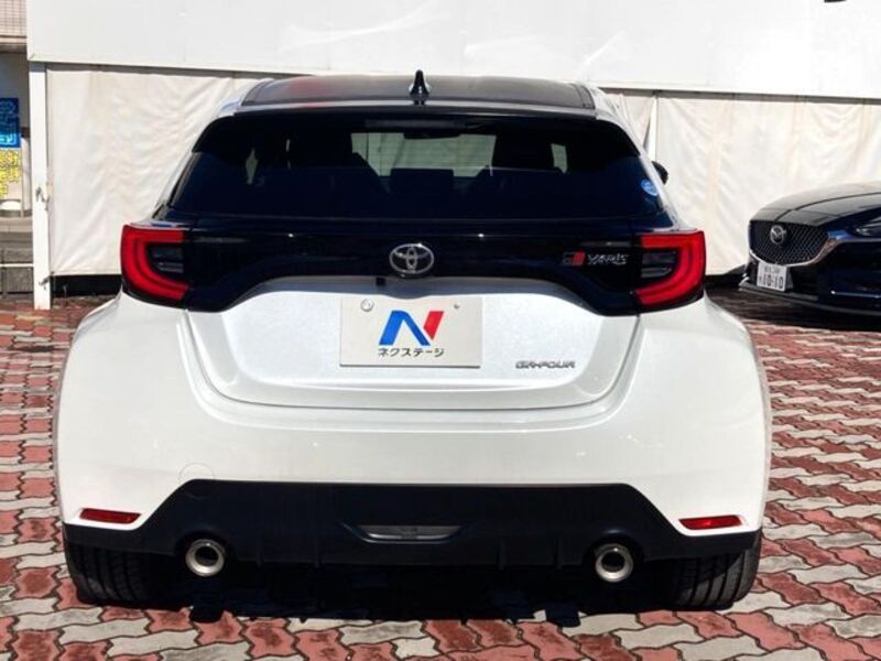 GR YARIS