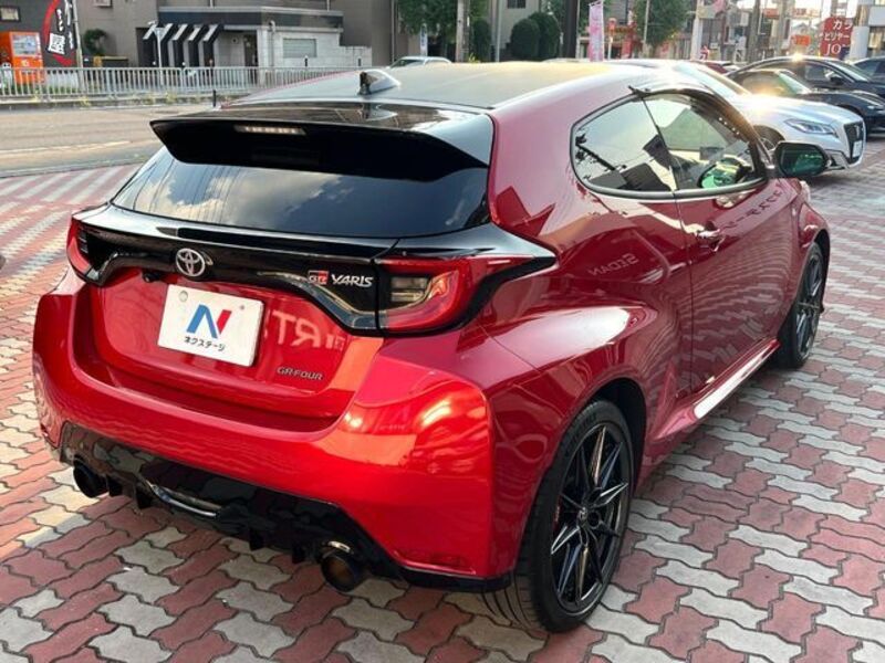 GR YARIS