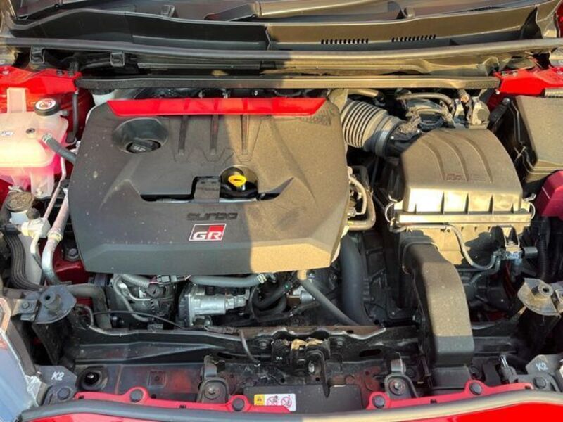 GR YARIS
