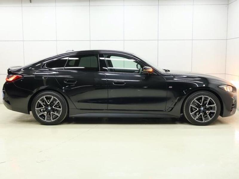 4 SERIES