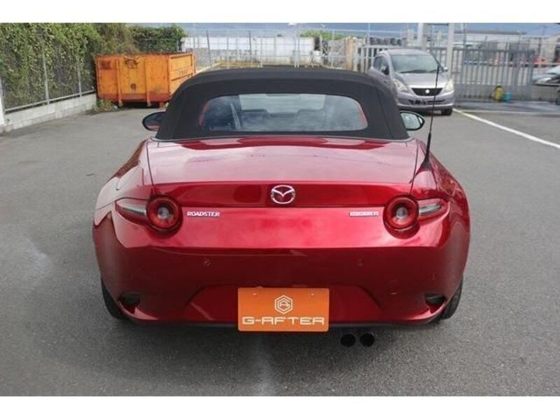 ROADSTER
