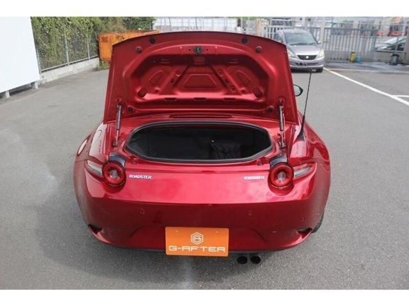 ROADSTER