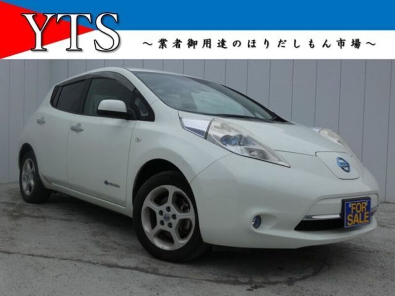 NISSAN LEAF