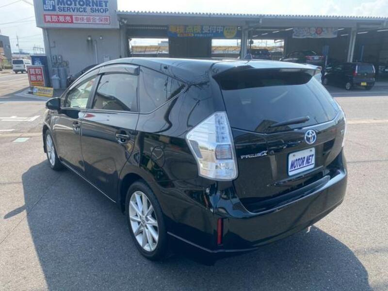 PRIUS ALPHA