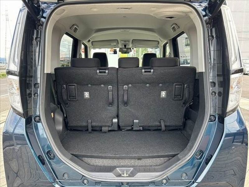 ROOMY
