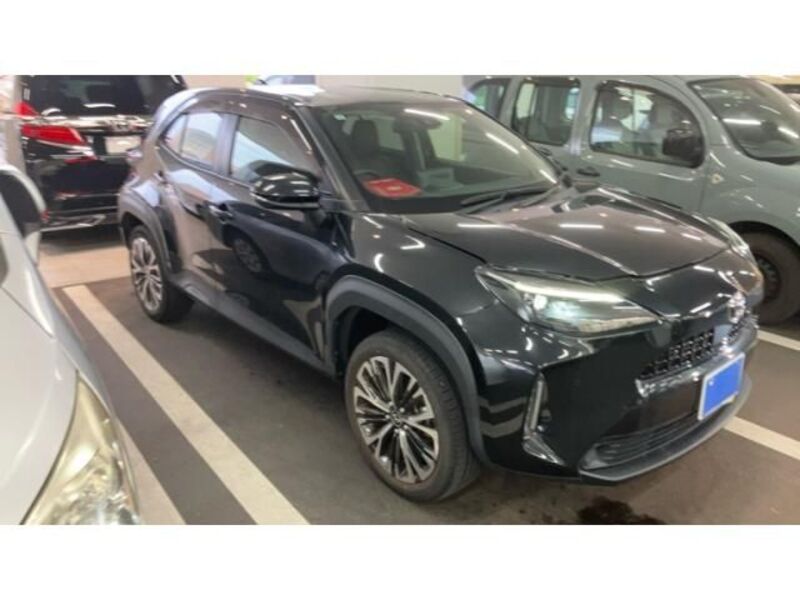 YARIS CROSS