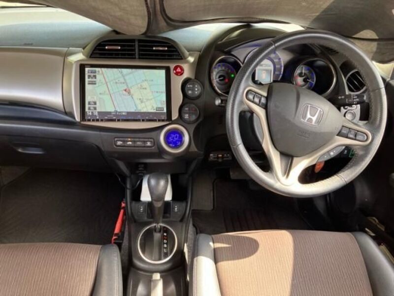 FIT HYBRID