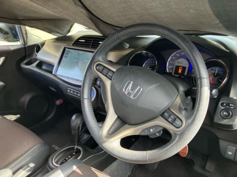FIT HYBRID