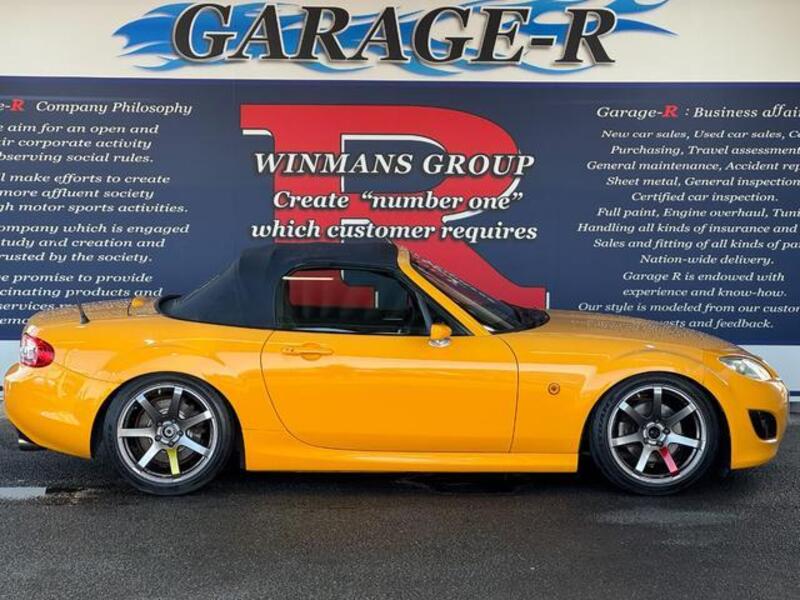 ROADSTER