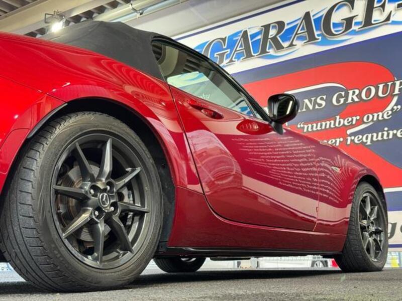ROADSTER