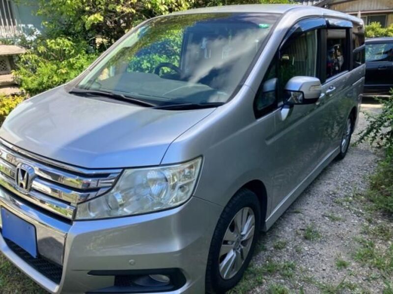 HONDA STEPWAGON SPADA