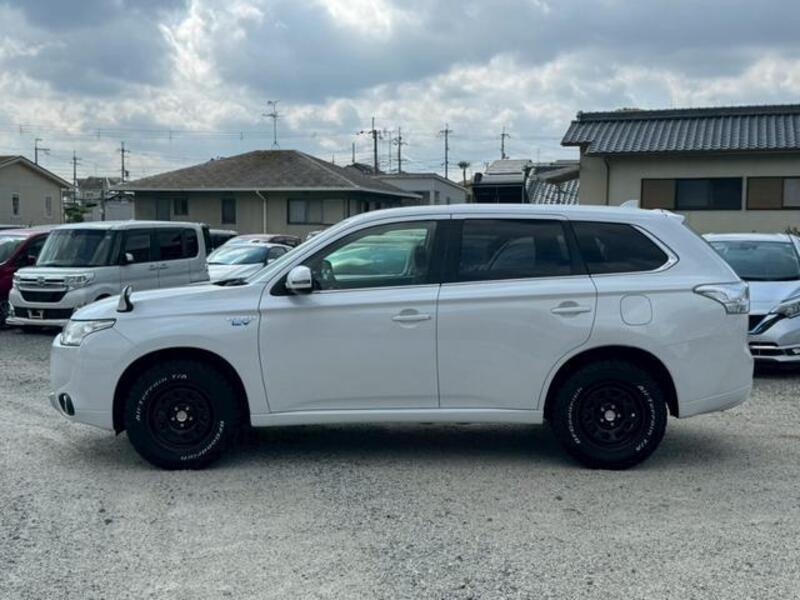 OUTLANDER PHEV