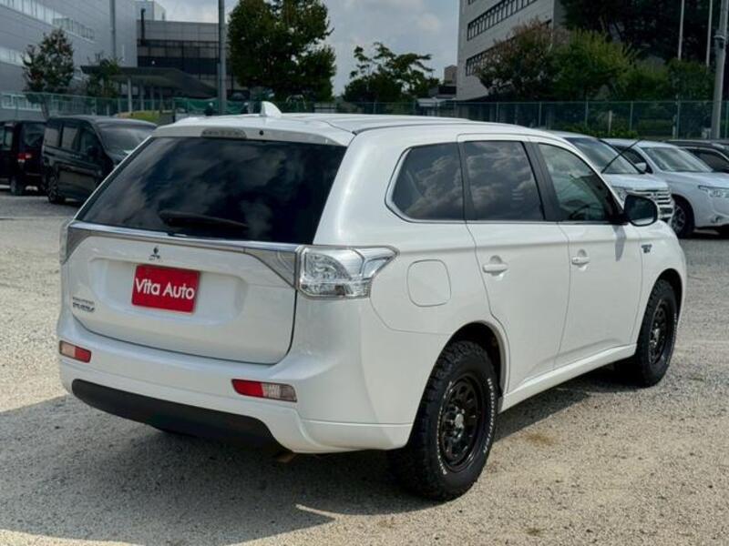 OUTLANDER PHEV