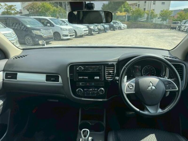 OUTLANDER PHEV