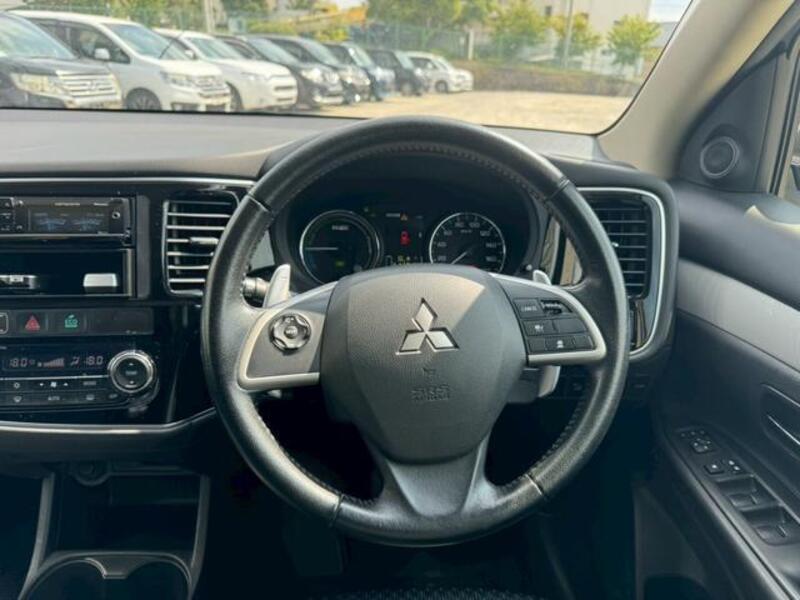 OUTLANDER PHEV